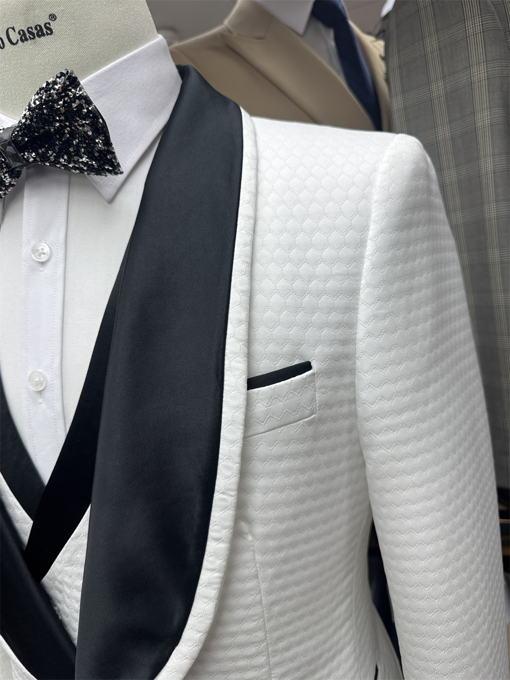 New Arrival Mature Men's Suit  - Men Formal Wear Shop review and price
